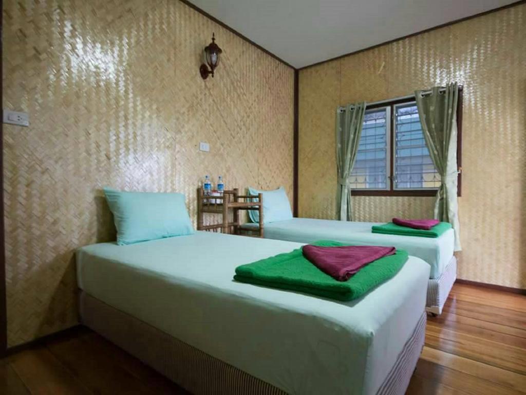 Vn Guesthouse Kanchanaburi Dış mekan fotoğraf